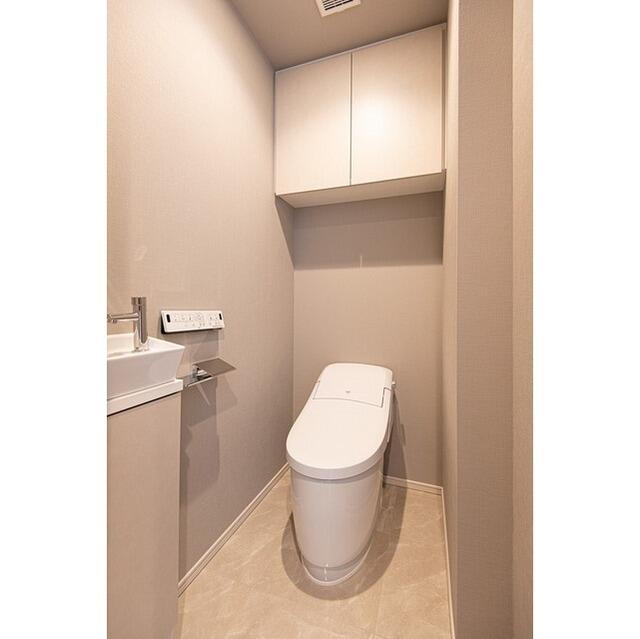 409000