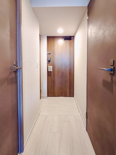269000