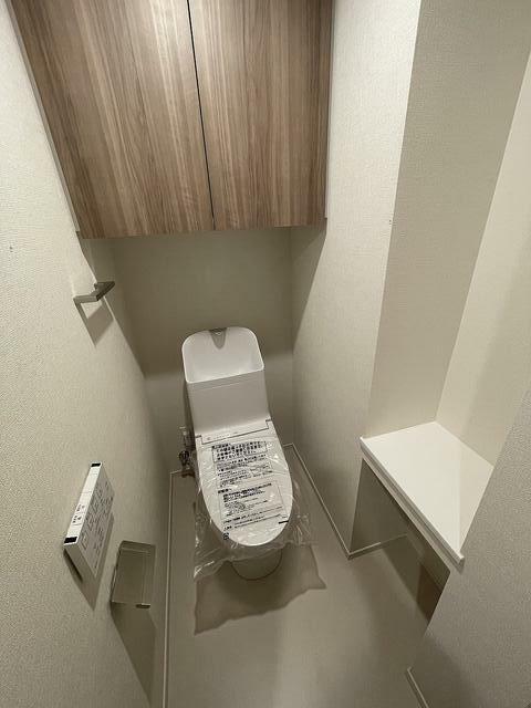 185000