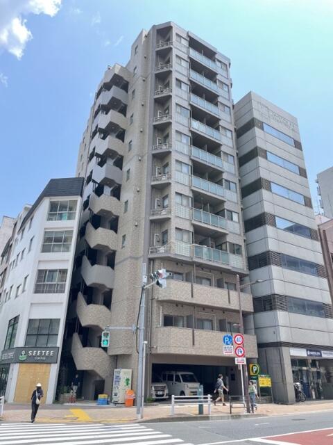 203000