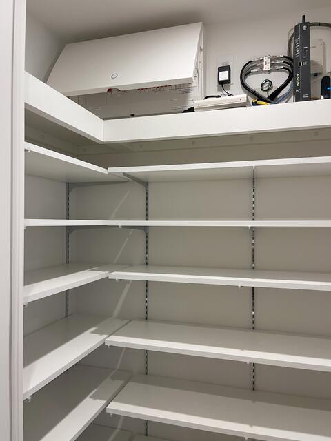 478000