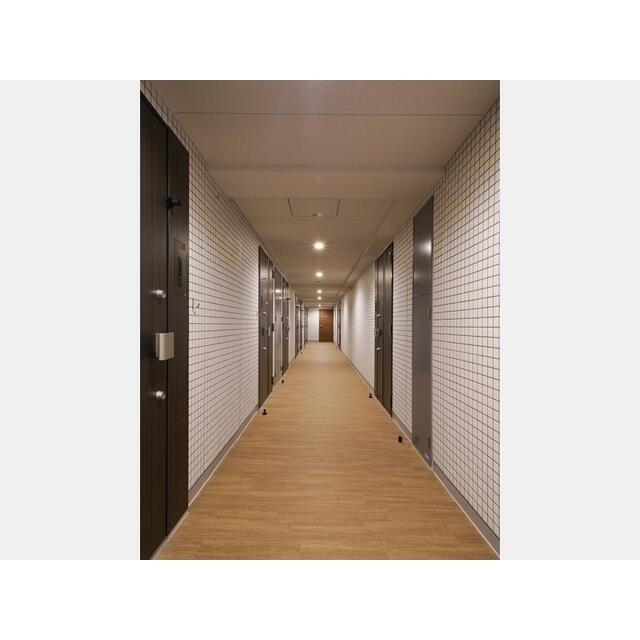 142000