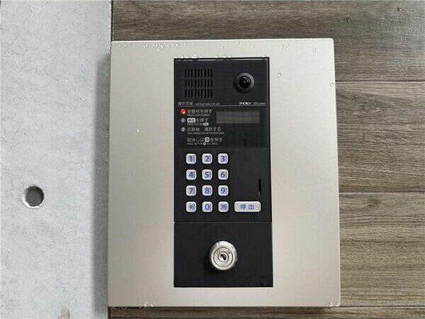 166000