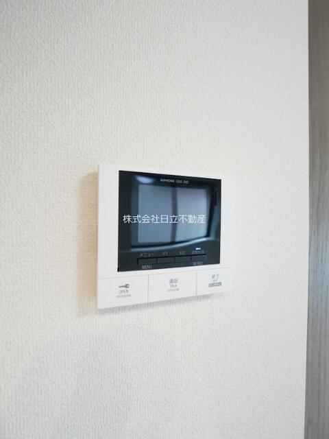 245000