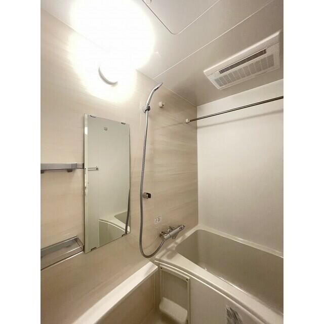 175000