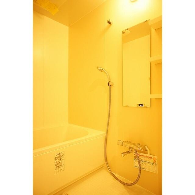 184000