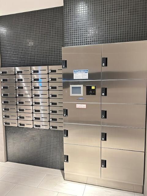 222000