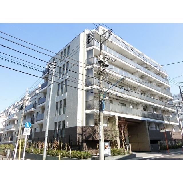 360000