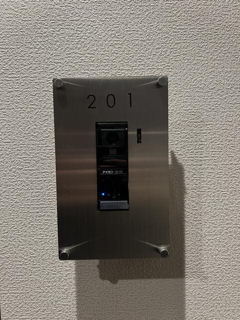 211500