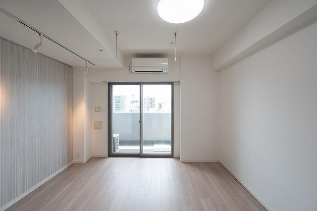 160000