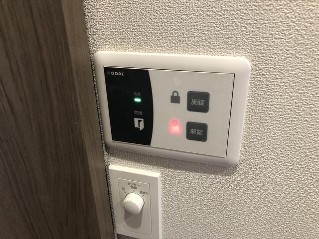 267000