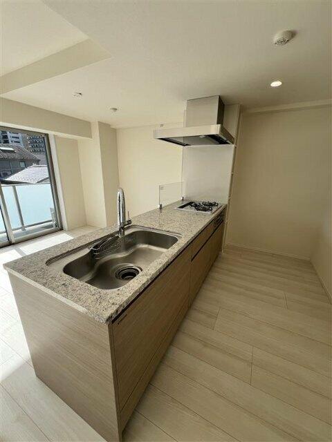 264000