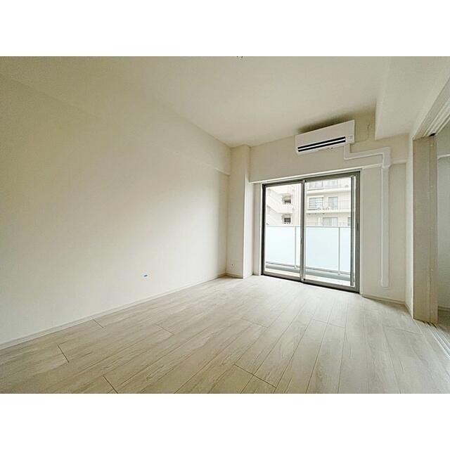 172000