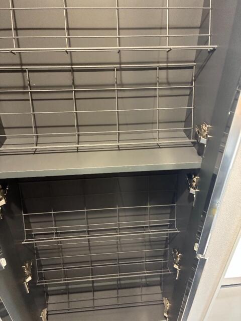 142000