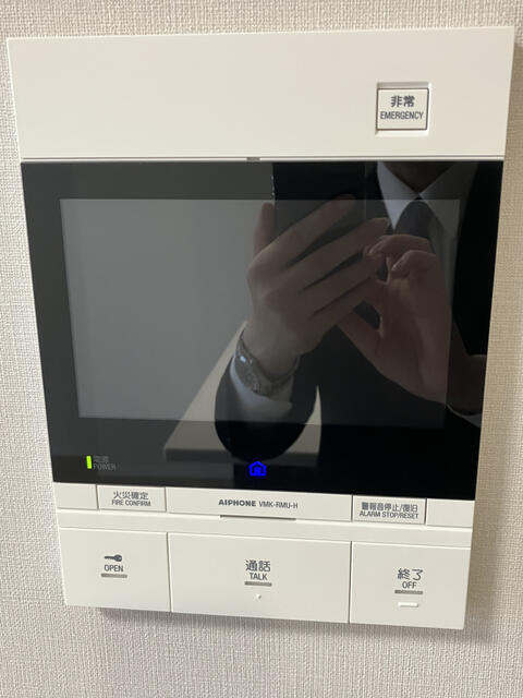 250000