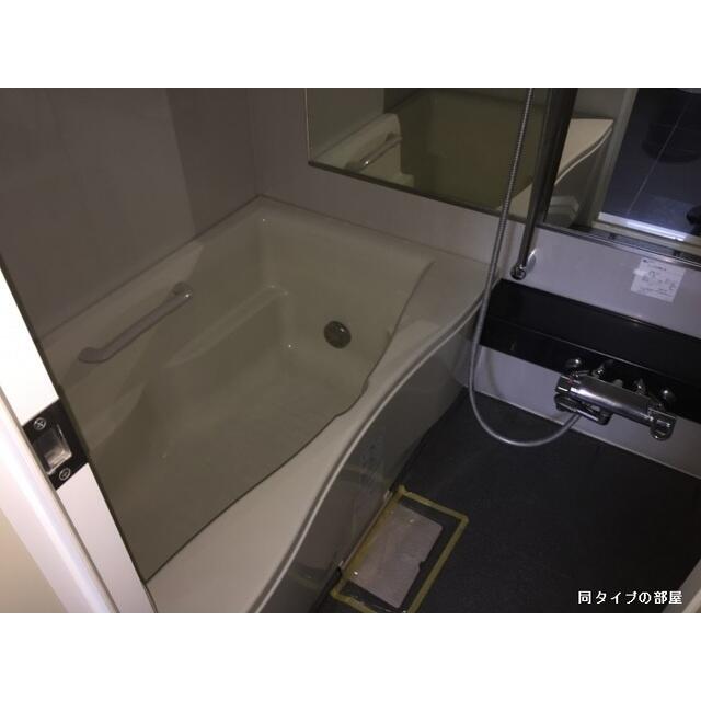 142000