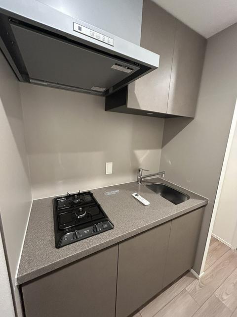 175000