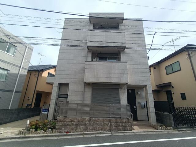 298000