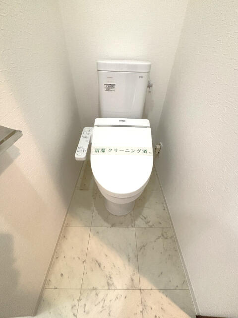 143000