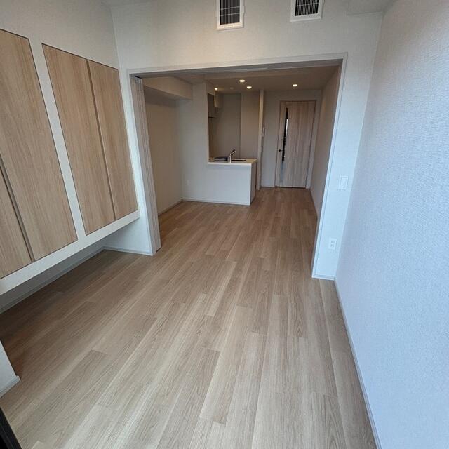 224000