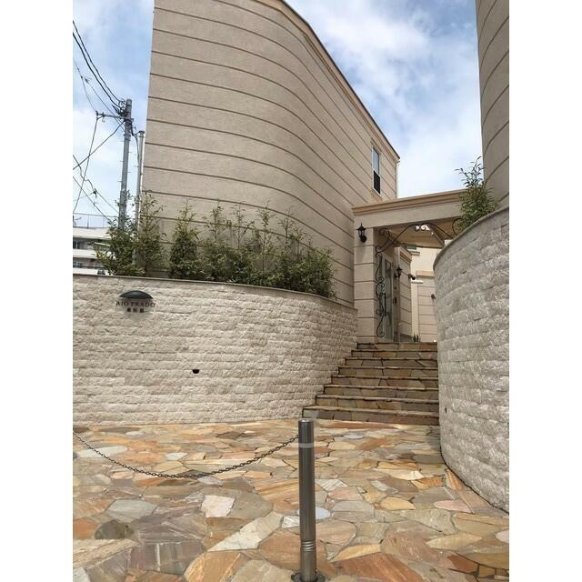 260000