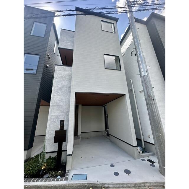 230000