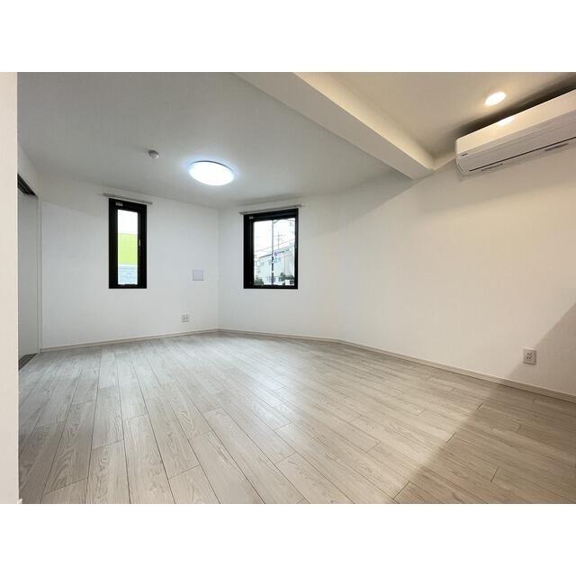 176000
