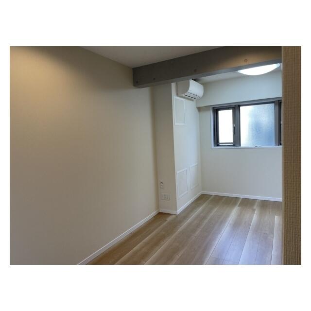 205000