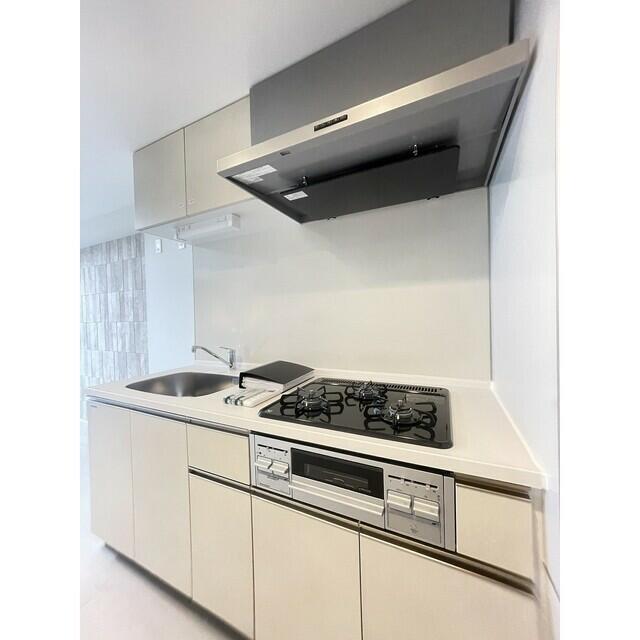 175000