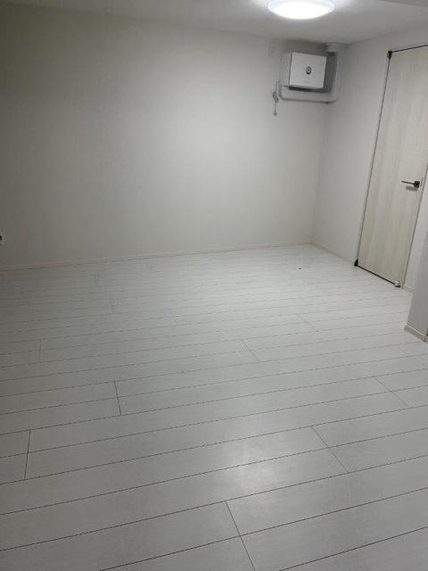265000