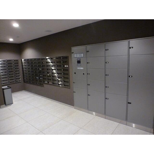 164000