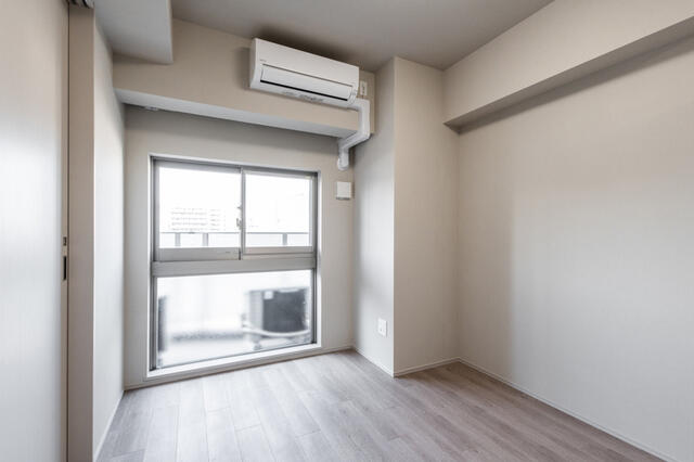 339000