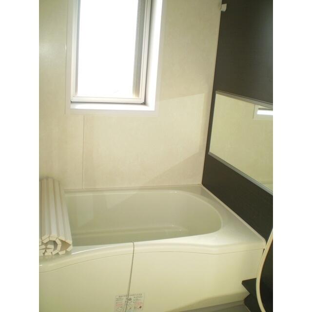 185000