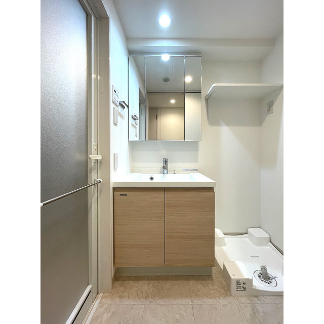160000