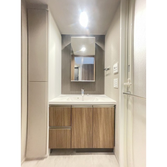 291000