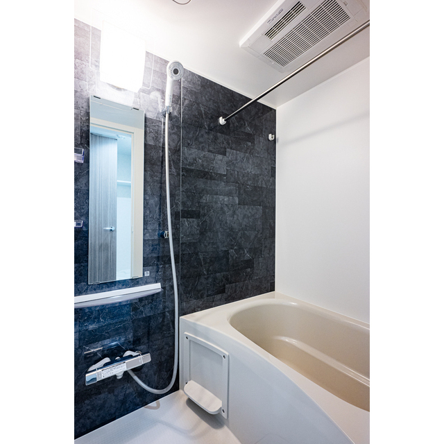 187000