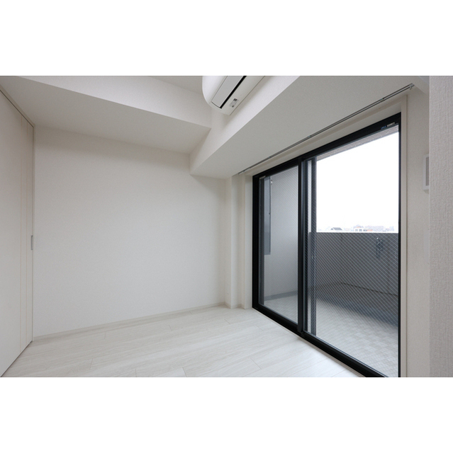 147000