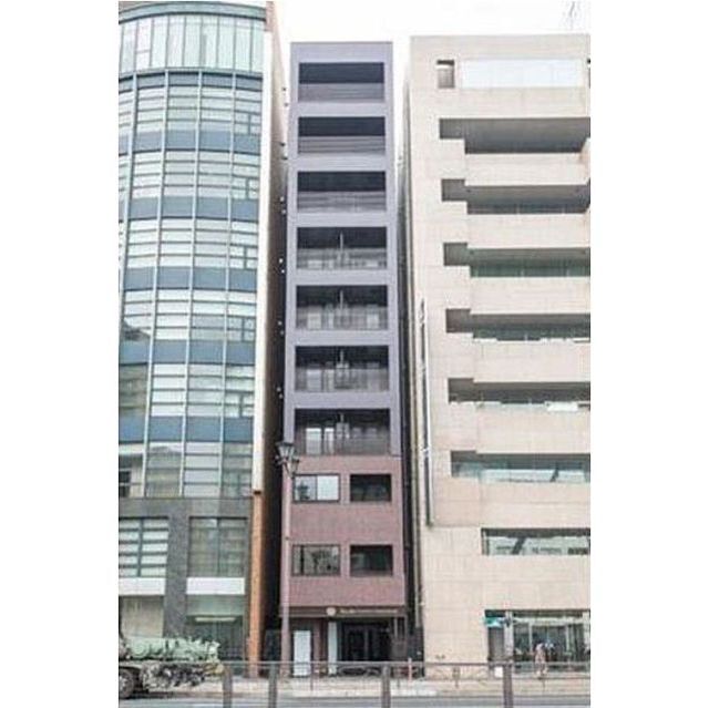 157000